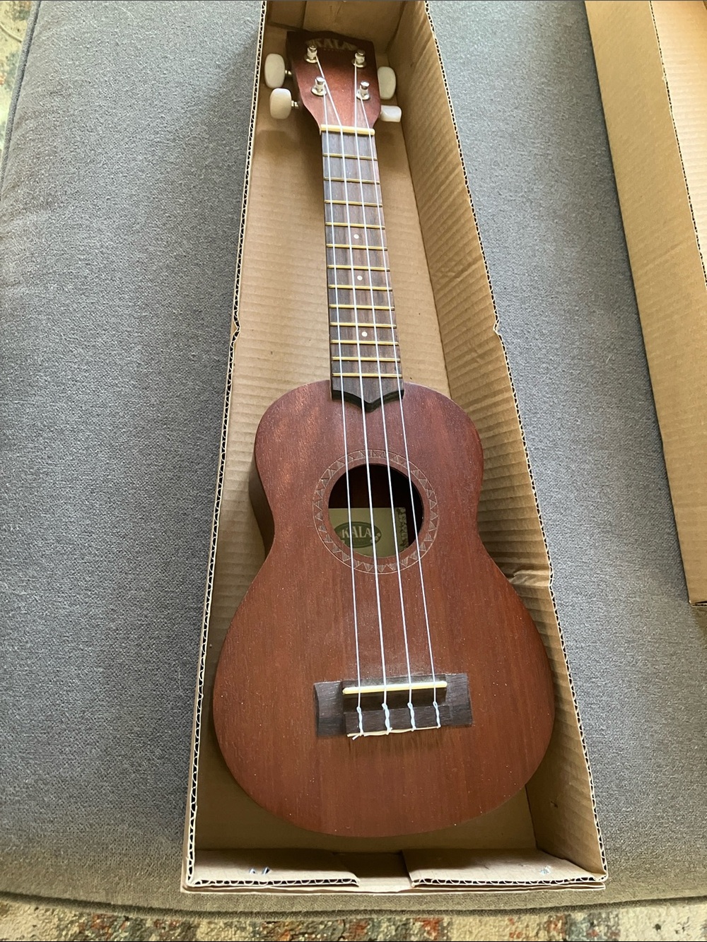 Mahogany Brown Soprano Ukulele - Classic 4-String Acoustic